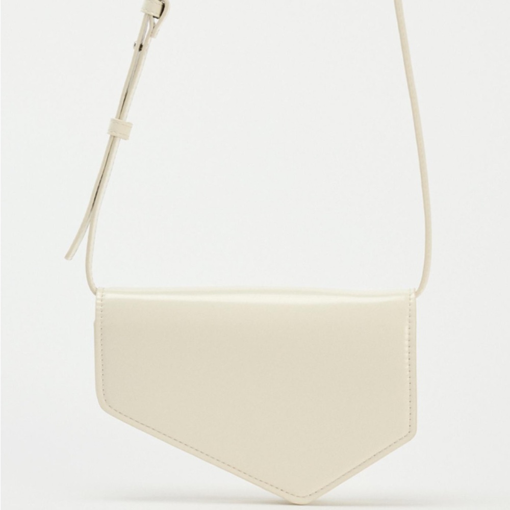 ASYMMETRIC CROSSBODY BAG